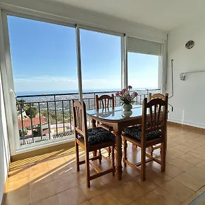 Apartment El Paraiso, En Pueblo Con Bonitas Vistas A La Costa Y Con Piscina, Mijas